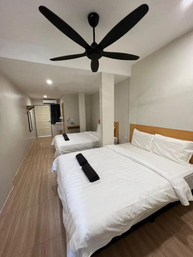Homestay Suria كوالا لكانغسار المظهر الخارجي الصورة